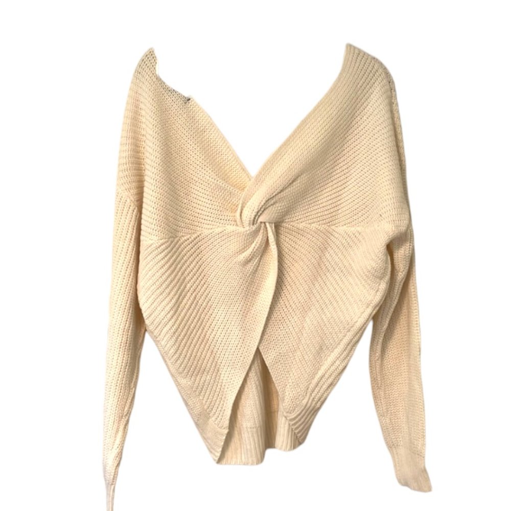 Love Tree White V-Neck  Sweater Size: S - Picture 14 of 16